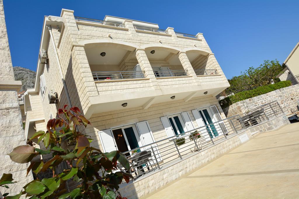 Apartments Jovanovic コトル エクステリア 写真
