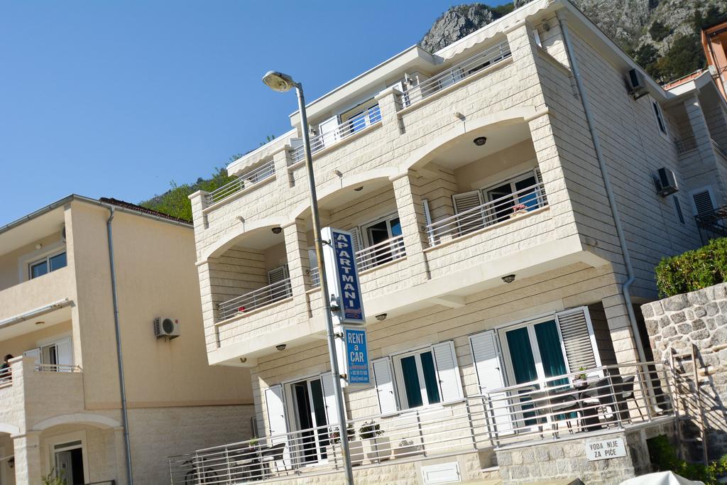 Apartments Jovanovic コトル エクステリア 写真
