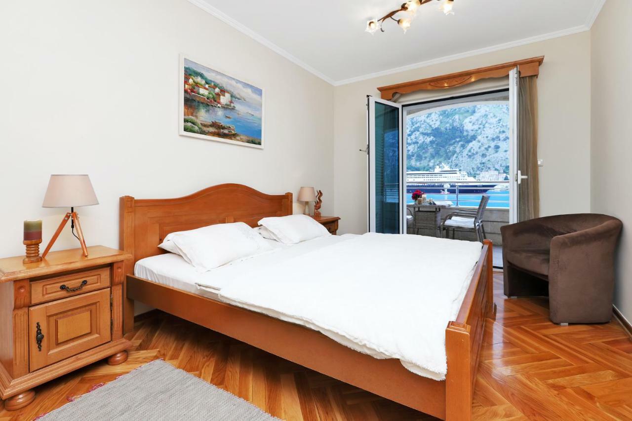 Apartments Jovanovic コトル エクステリア 写真