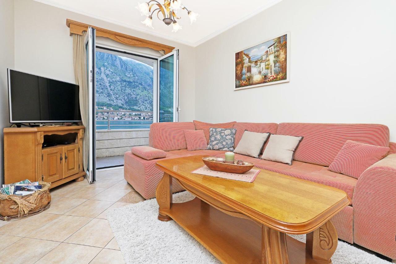 Apartments Jovanovic コトル エクステリア 写真