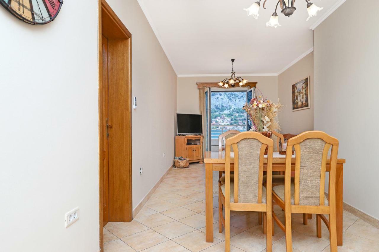 Apartments Jovanovic コトル エクステリア 写真